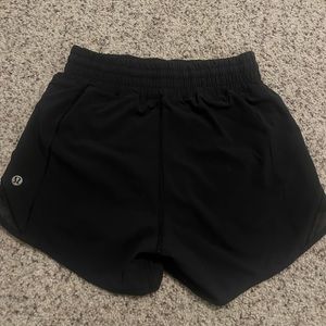 Hotty Hot High-Rise Lined Shorts 4” | Perfect Condition